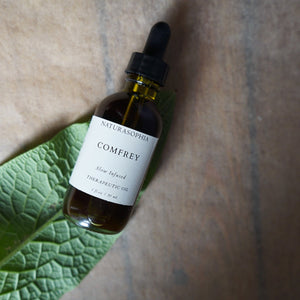 Comfrey leaf oil